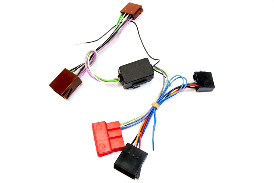 Alfa Romeo 147 (with OEM subwoofer) male to female car radio ISO active speaker adapter cable.