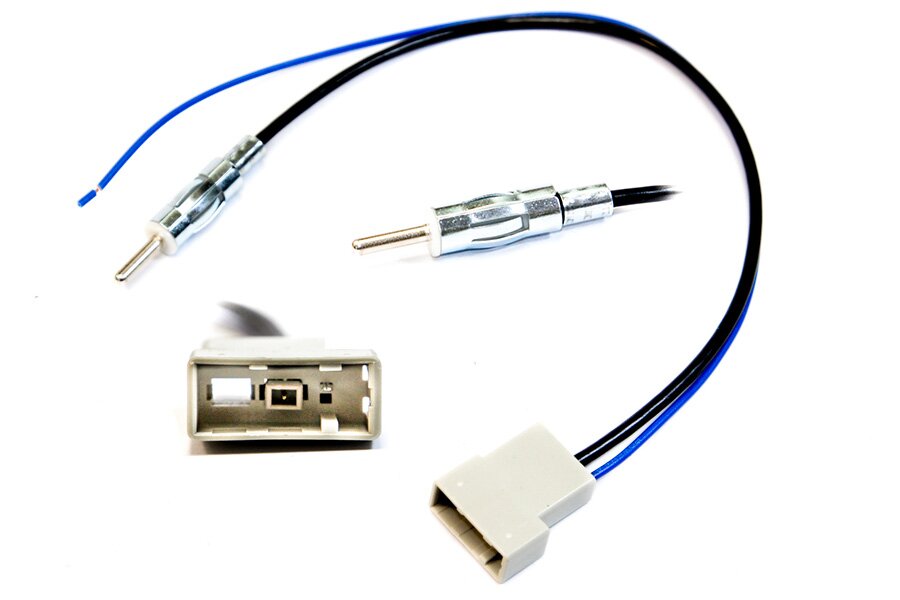Nissan/Honda  grey rectangle to DIN car aerial antenna adapter cable