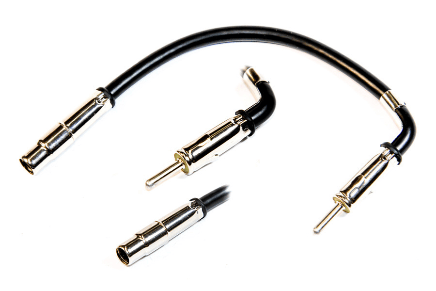 General Motors (1988-2008) Male Motorola™ to Male DIN car audio aerial antenna adapter