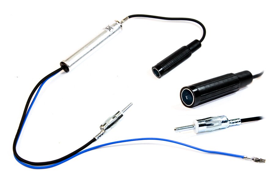 Aerial adapter DIN to DIN with 12v power feed