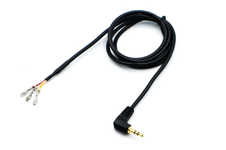 Mitsubishi AUX in adapter cable for mp3 iphone android music players