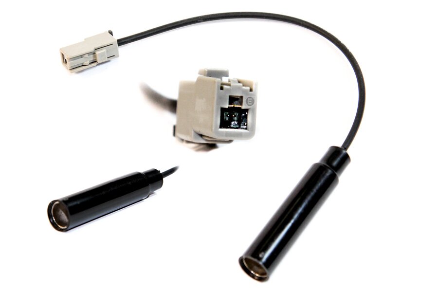 Hyundai/Kia Aerial adapter to female din plug