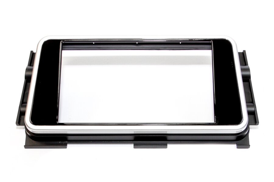 Nissan Micra (2017 Onwards) Double DIN car audio fascia adapter panel (GLOSS BLACK)