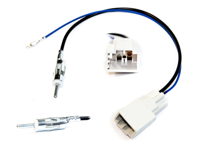 Citroen C1, Peugeot 108, Toyota Aygo (2014>) to DIN car aerial antenna adapter cable