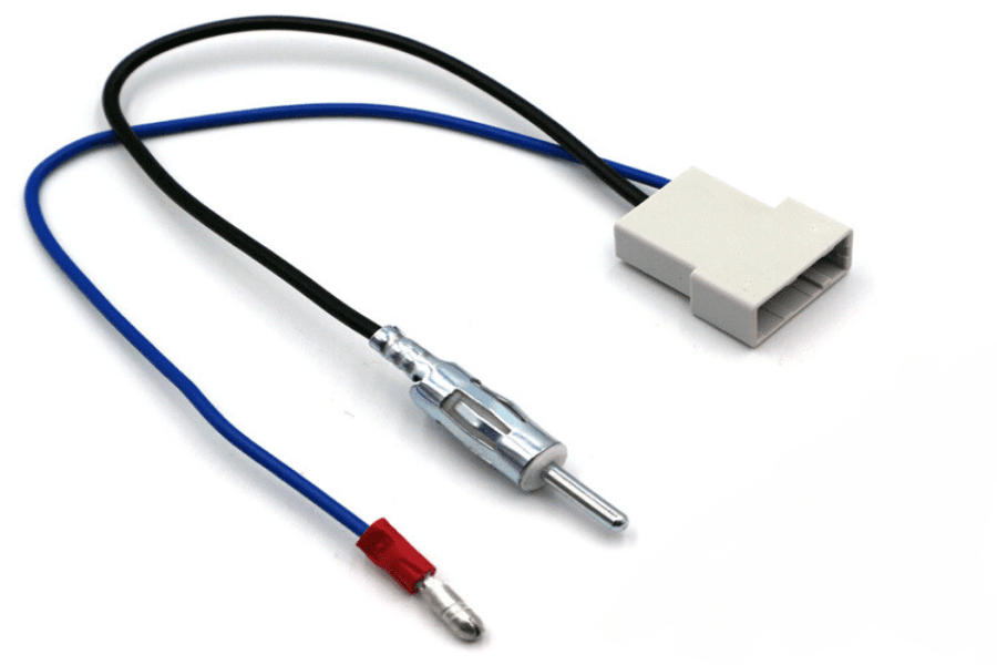 Nissan (grey rectangle to DIN connector) antenna adapter (With male bullet connection) 