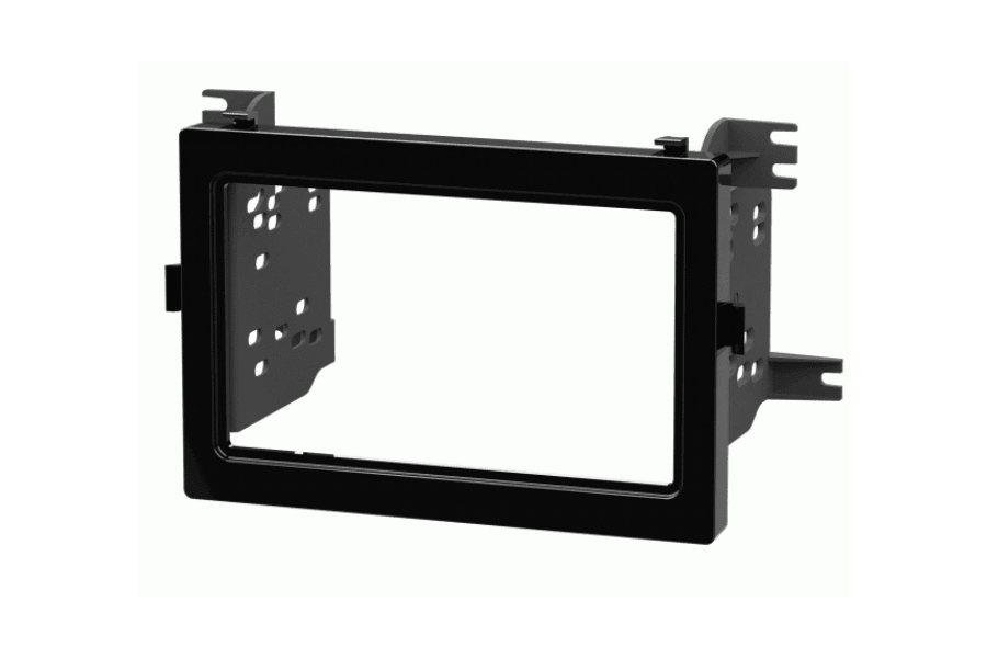 Mitsubishi Outlander (2020-2021) Double DIN car fascia adapter (GLOSS BLACK) Metra