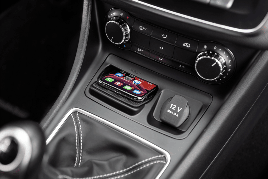 INBAY® Mercedes A-Class/CLA/GLA 15W integrated Wireless smartphone charging pocket