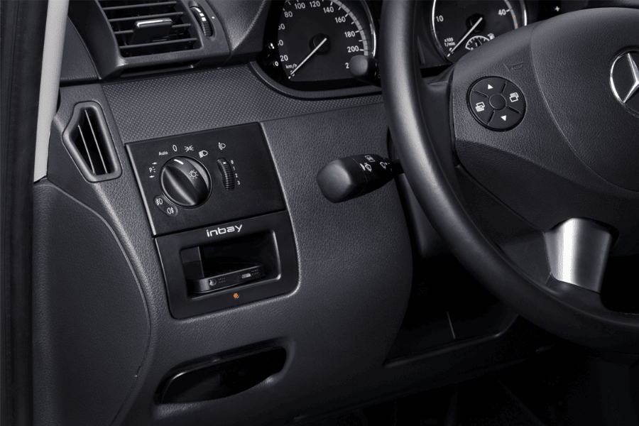 INBAY® Mercedes Vito/Viano W639 (2003-2014) 10W integrated Wireless smartphone charging pocket